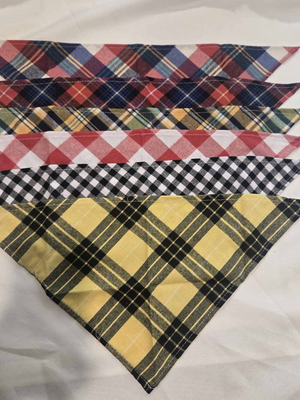 6 Pets Plaid Triangle Bandana Scarf - Yellow, Black, Red, Blue, Grn, Pnk / Human